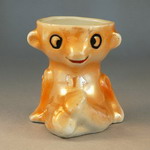 1930s Egg Cup modelled as a stylised teddy bear (2)