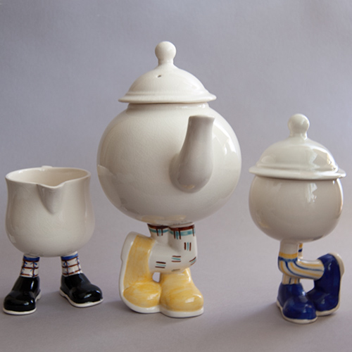 Carlton Ware Walking Ware Cross Legged (RJS) Tea Set