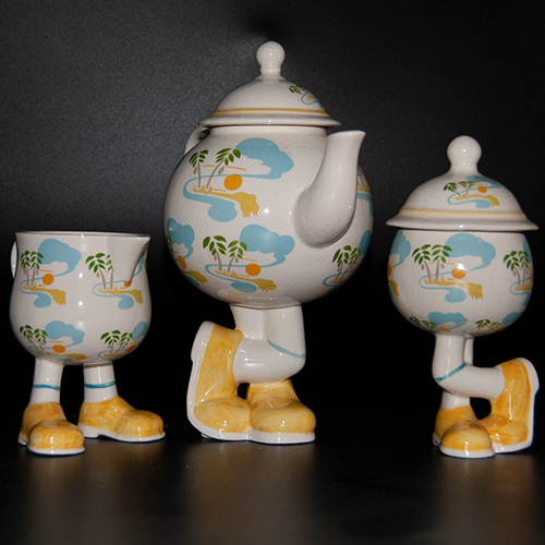 Carlton Ware Lustre Pottery Walking Ware Caribbean Tea set